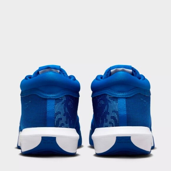 Nike Lebron James Witness VIII Size 6Y/7.5W - Picture 3 of 4